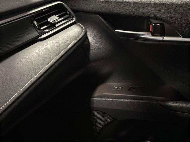 Used 2022 Toyota Camry SE image 27