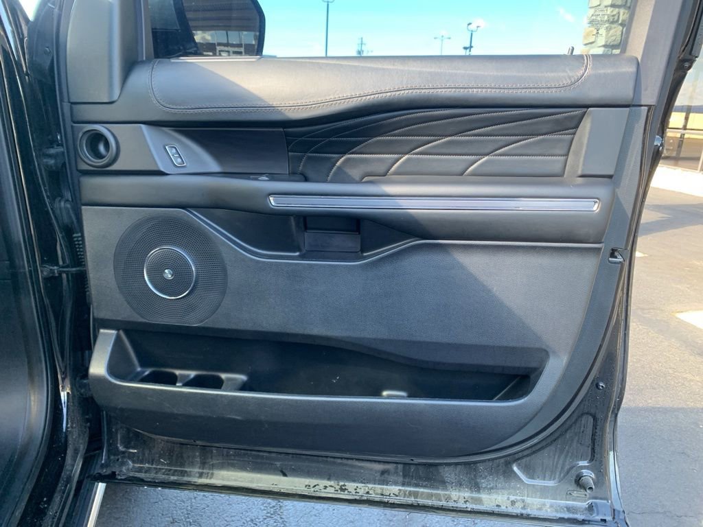 Used 2021 Ford Expedition Max Platinum AWD/4WD image 31