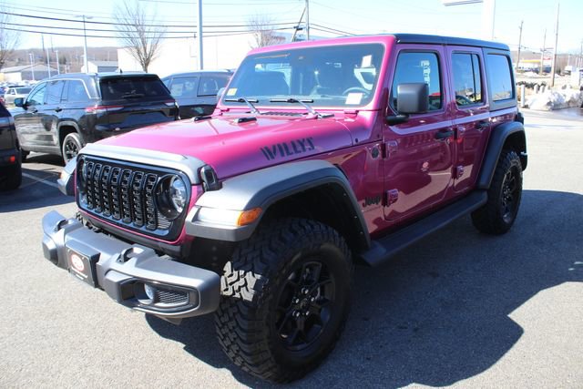 Used 2024 Jeep Wrangler Willys image 2
