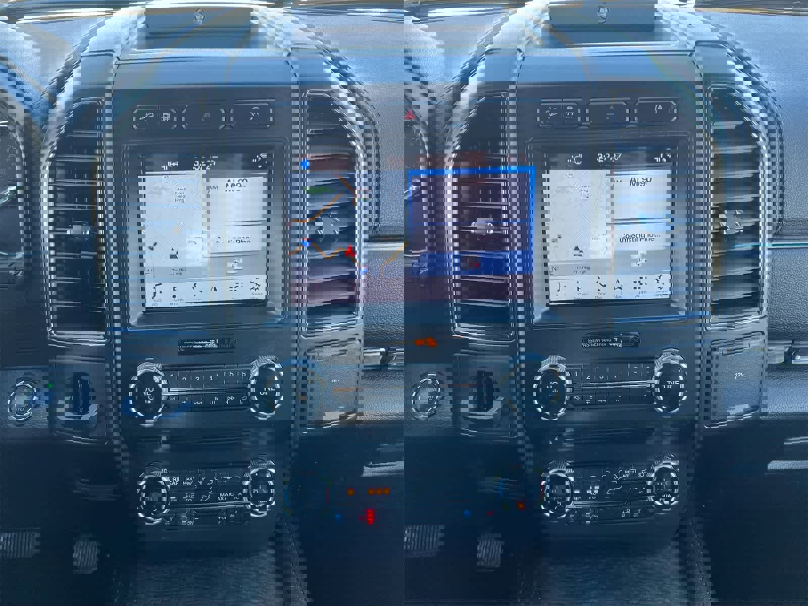 Used 2018 Ford Expedition Limited image 26