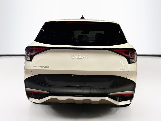 Certified 2023 Kia Sportage LX AWD/4WD image 6