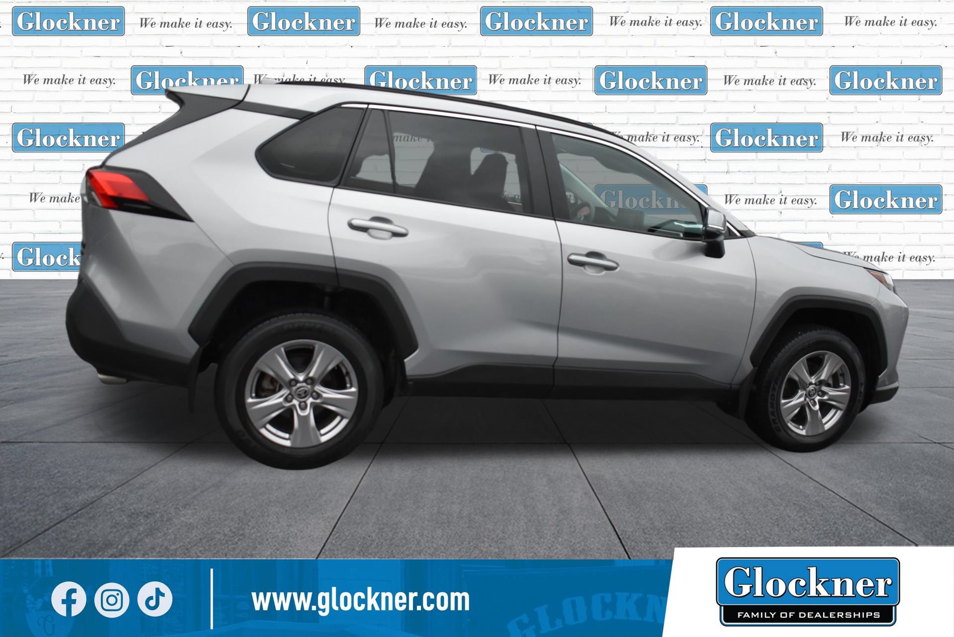 Used 2022 Toyota RAV4 XLE AWD/4WD image 13