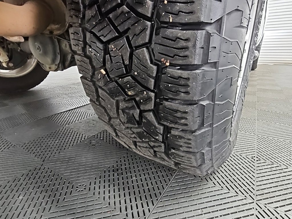 Used 2018 Chevrolet Silverado 1500 LT w/ All Star Edition image 45