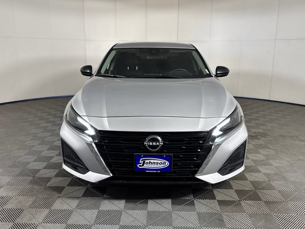 Used 2024 Nissan Altima 2.5 S FWD image 3