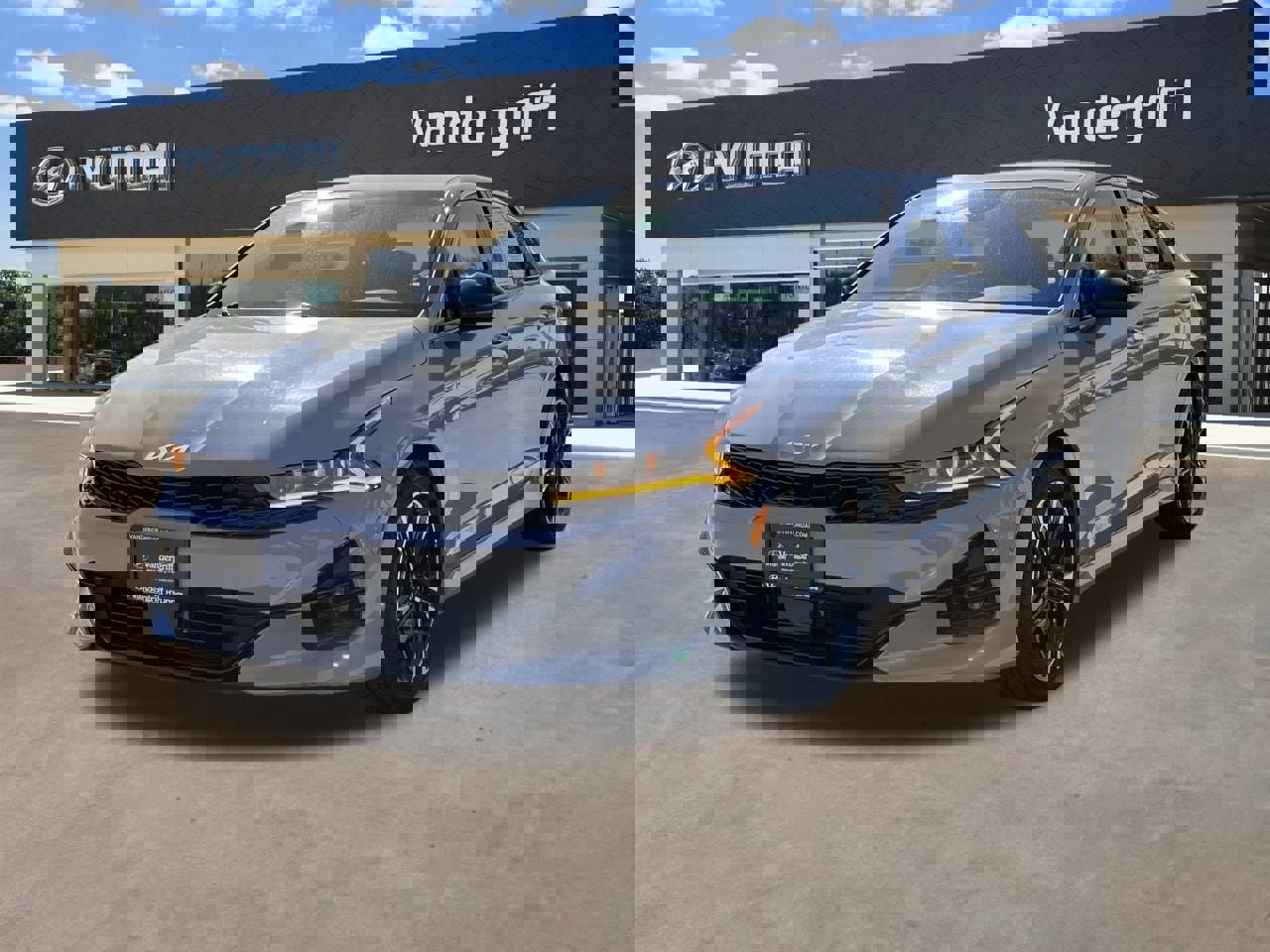 Used 2023 Kia K5 GT-Line w/ GT-Line Premium Package image 6