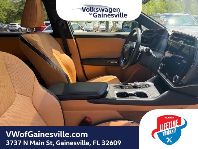 Used 2024 Lexus RZ 300e Premium w/ Accessory Package (Z1) FWD image 9