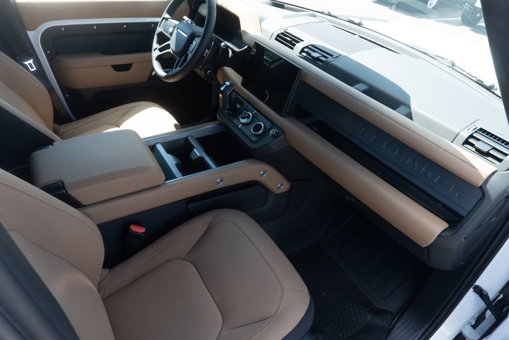 New 2025 Land Rover Defender 110 V8 image 22