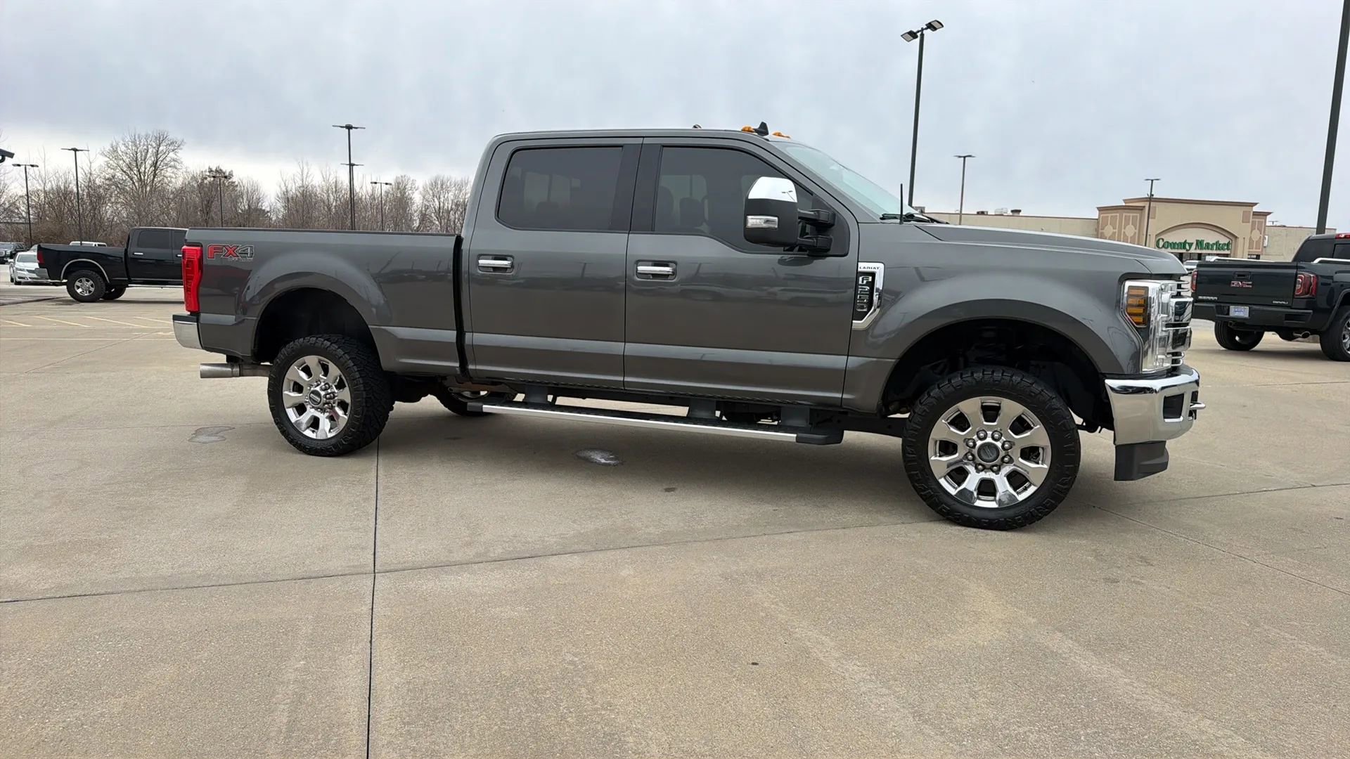 Used 2019 Ford F250 Lariat w/ Chrome Package image 30