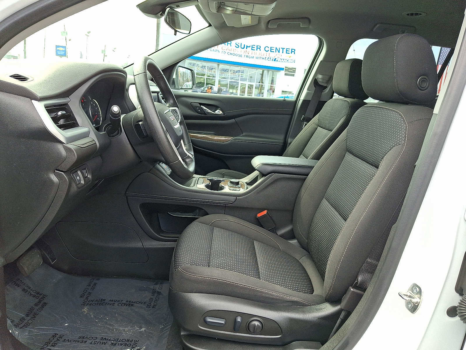 Used 2023 GMC Acadia SLE w/ Driver Convenience Package image 14