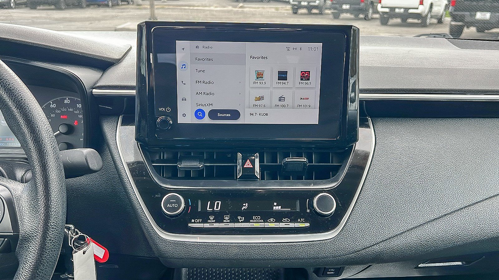 Used 2025 Toyota Corolla LE image 13