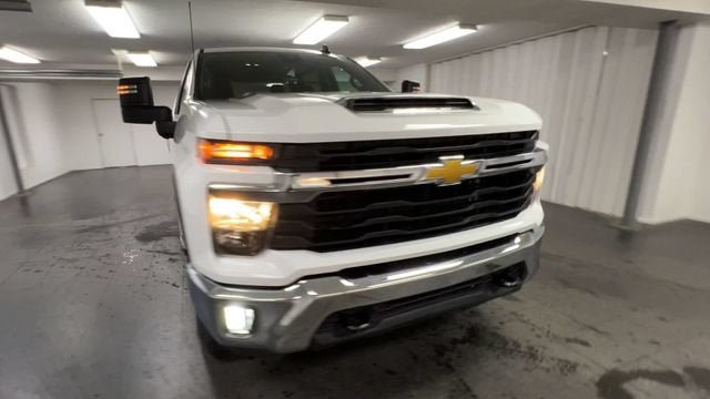 Certified 2025 Chevrolet Silverado 2500 LT w/ Convenience Package AWD/4WD image 3