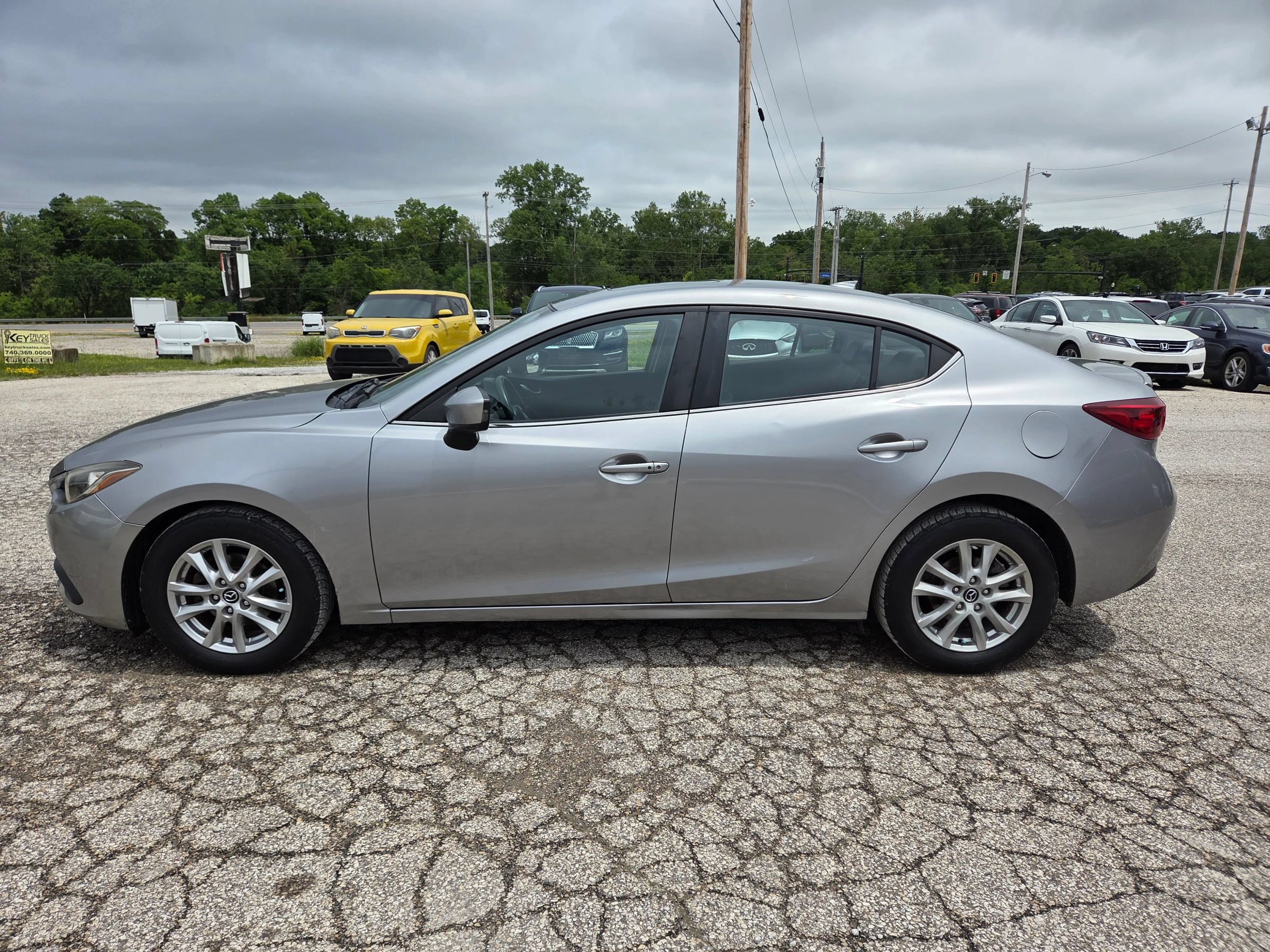Used 2014 MAZDA MAZDA3 i Grand Touring FWD image 1