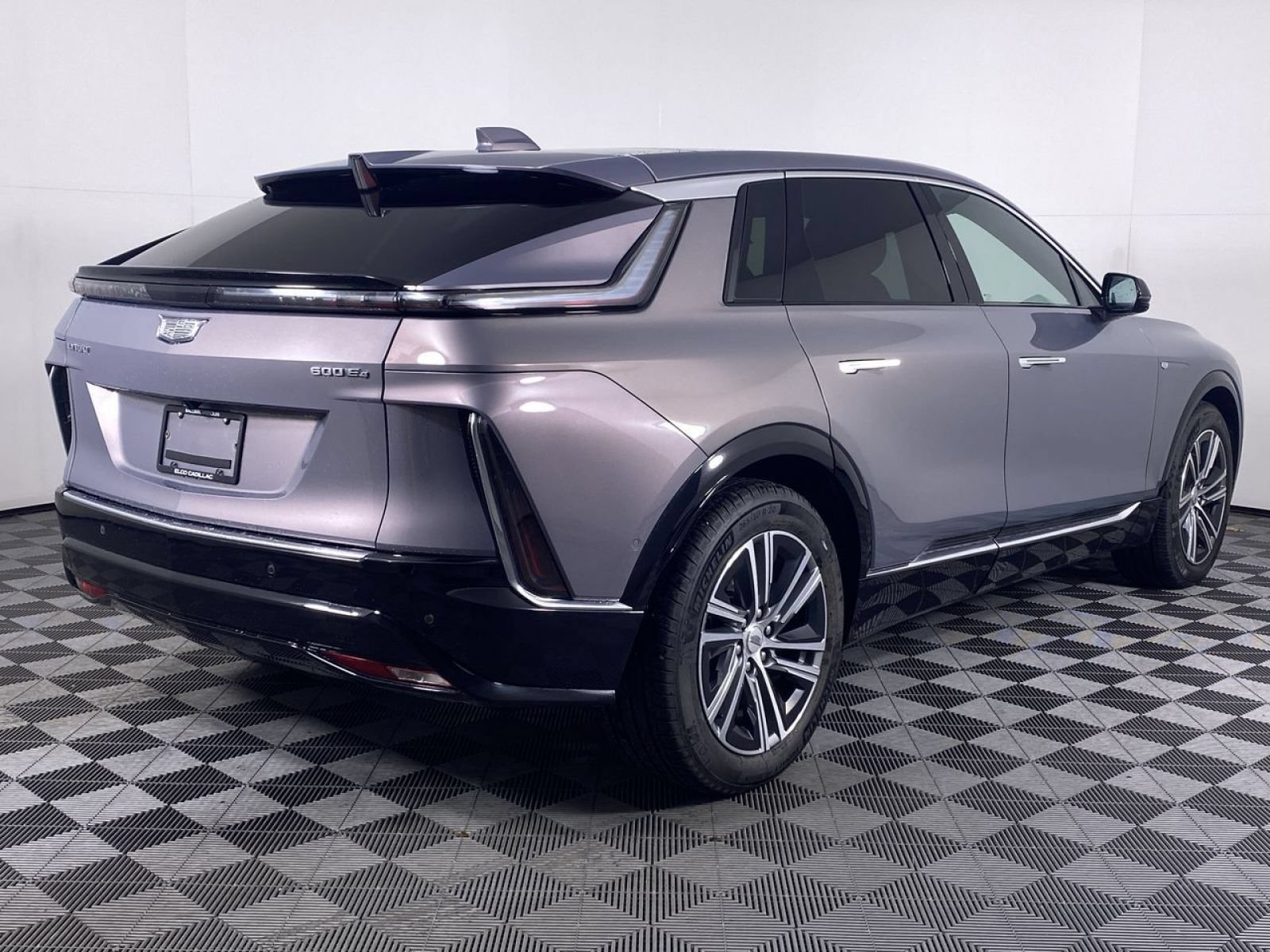 Certified 2024 Cadillac Lyriq Luxury AWD/4WD image 19