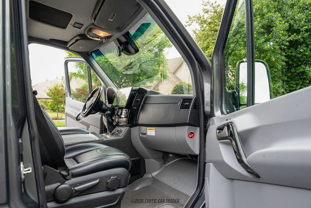Used 2017 Mercedes-Benz Sprinter 3500 image 23