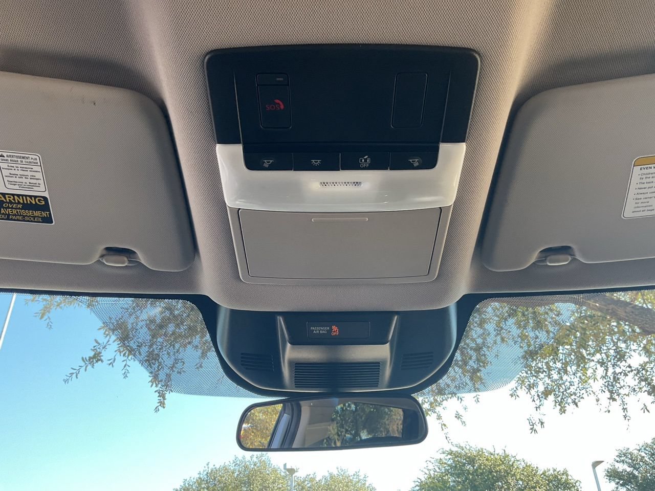 Used 2025 Nissan Rogue SV FWD image 13