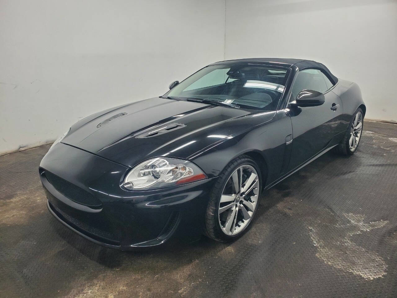 Used 2010 Jaguar XKR R image 1