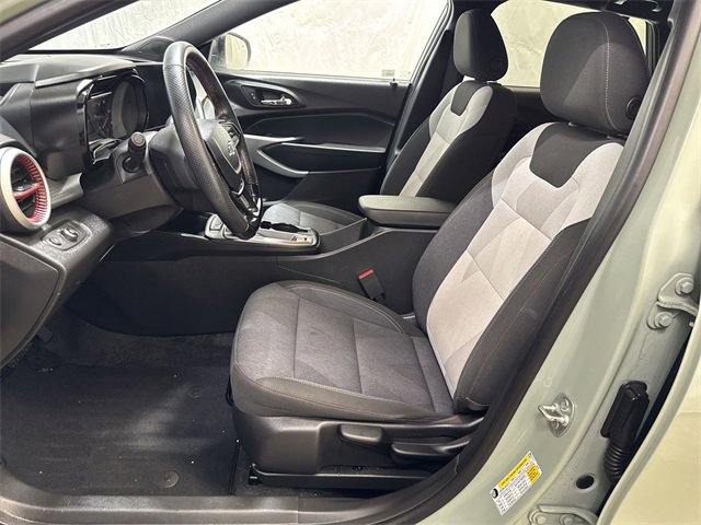 Certified 2024 Chevrolet Trax RS w/ Driver Confidence Package image 10