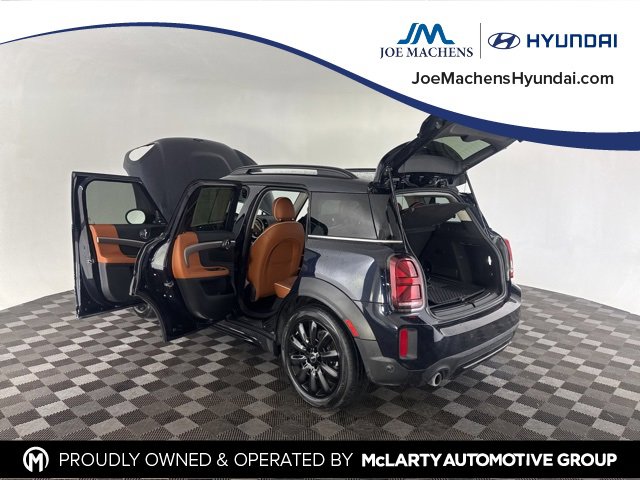 Used 2023 MINI Cooper Countryman SE w/ Storage Package image 16