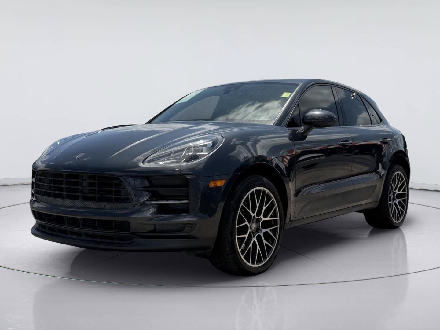 Used 2019 Porsche Macan AWD/4WD image 4