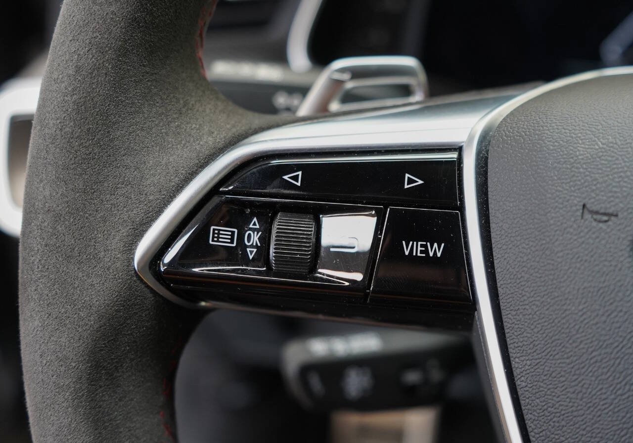 Used 2022 Audi RS 6 AWD/4WD image 51