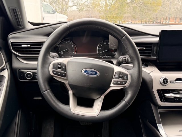 Certified 2024 Ford Explorer XLT w/ Equipment Group 202A image 7