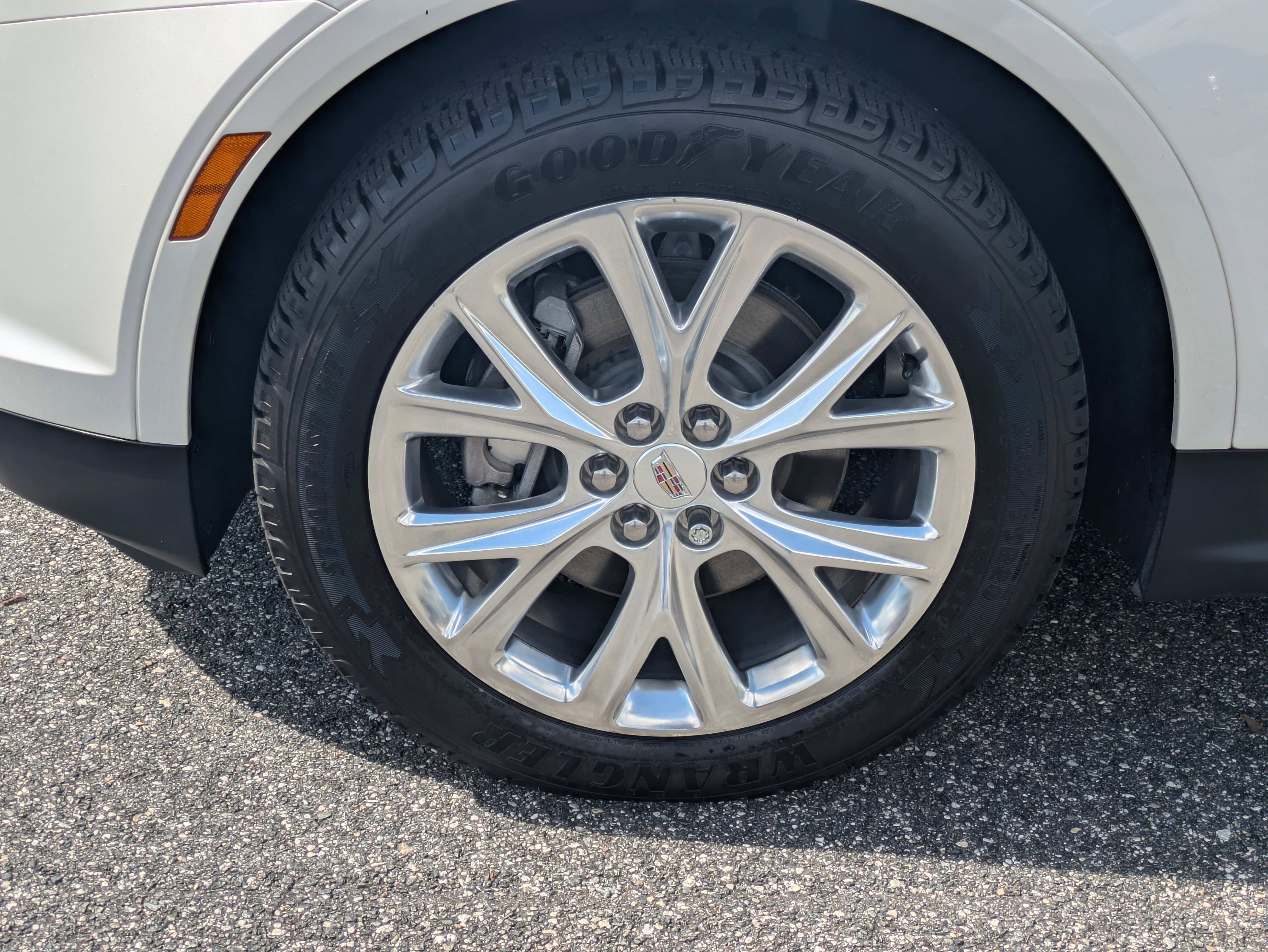 Used 2017 Cadillac XT5 Luxury w/ Driver Awareness Package image 71