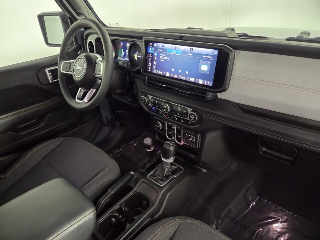 Certified 2025 Jeep Wrangler Sahara w/ Safety Group image 29