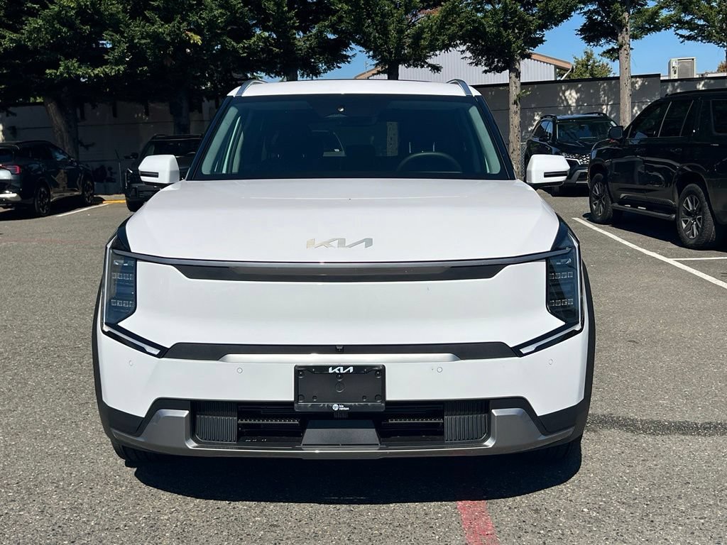 Certified 2026 Kia EV9 Wind AWD/4WD image 6