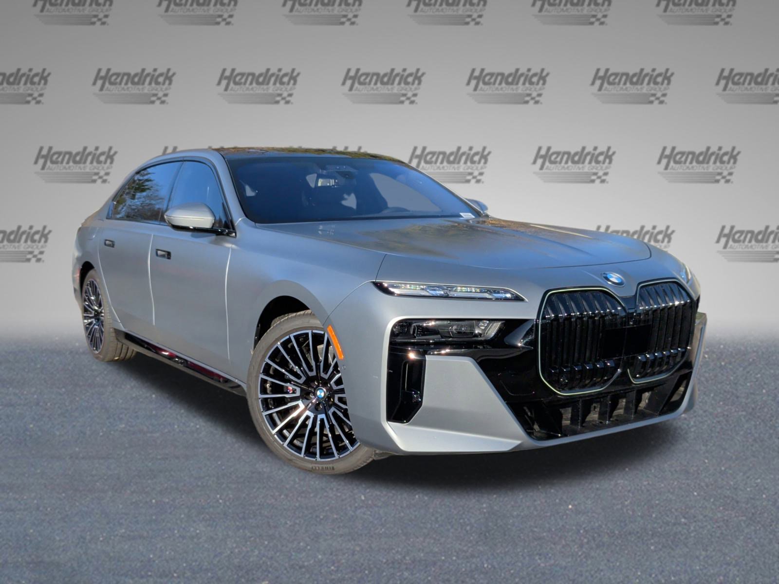 Certified 2025 BMW 760i xDrive w/ Executive Package image 2