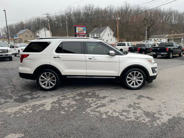 Used 2016 Ford Explorer Limited image 9