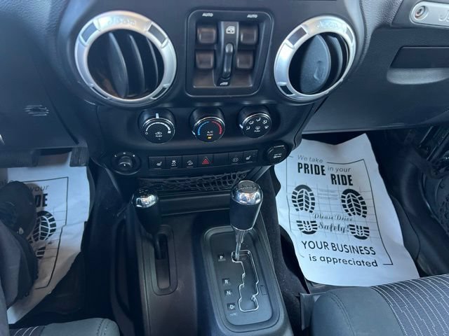 Used 2012 Jeep Wrangler Unlimited Sahara w/ Dual Top Group AWD/4WD image 14