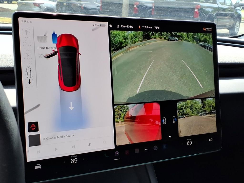 Used 2025 Tesla Model 3 Long Range RWD image 5
