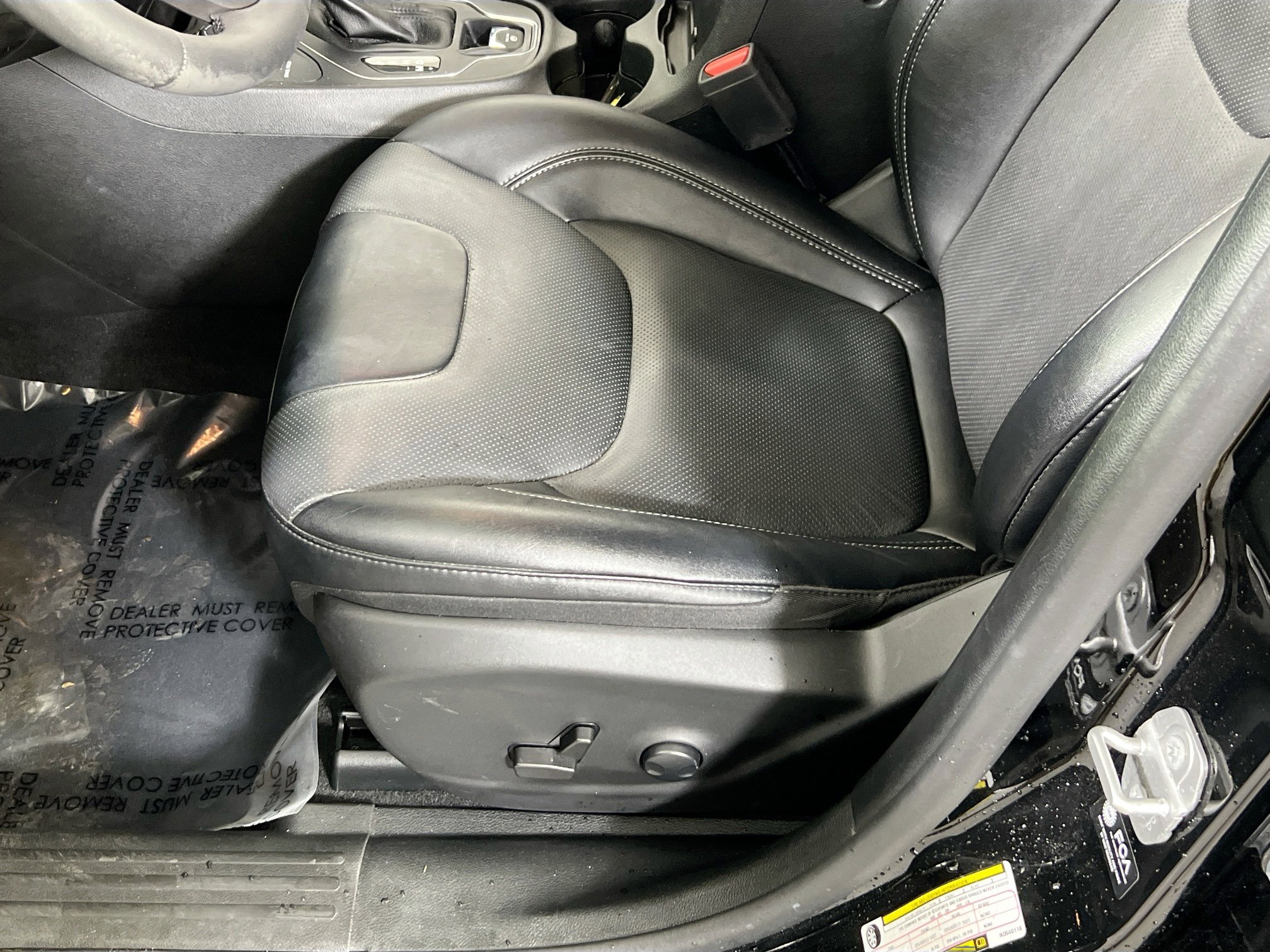 Used 2022 Jeep Cherokee Latitude Lux AWD/4WD image 18