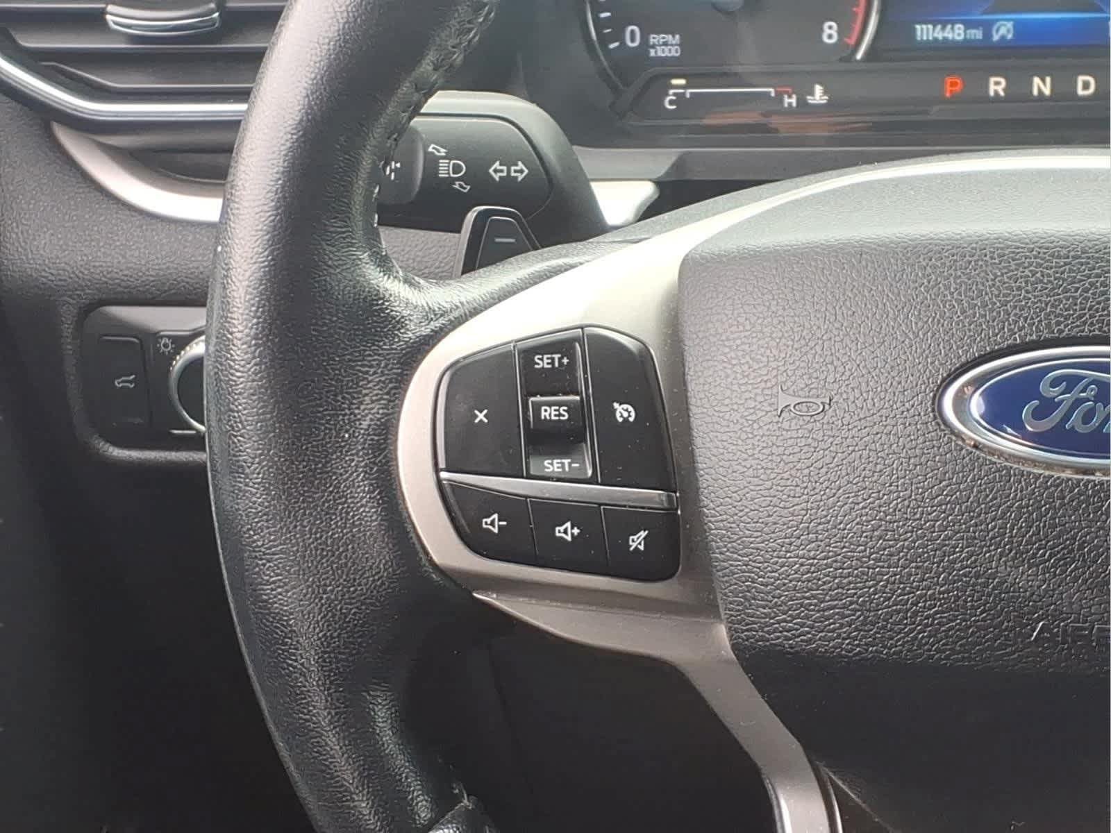 Used 2020 Ford Explorer XLT w/ Equipment Group 202A AWD/4WD image 25