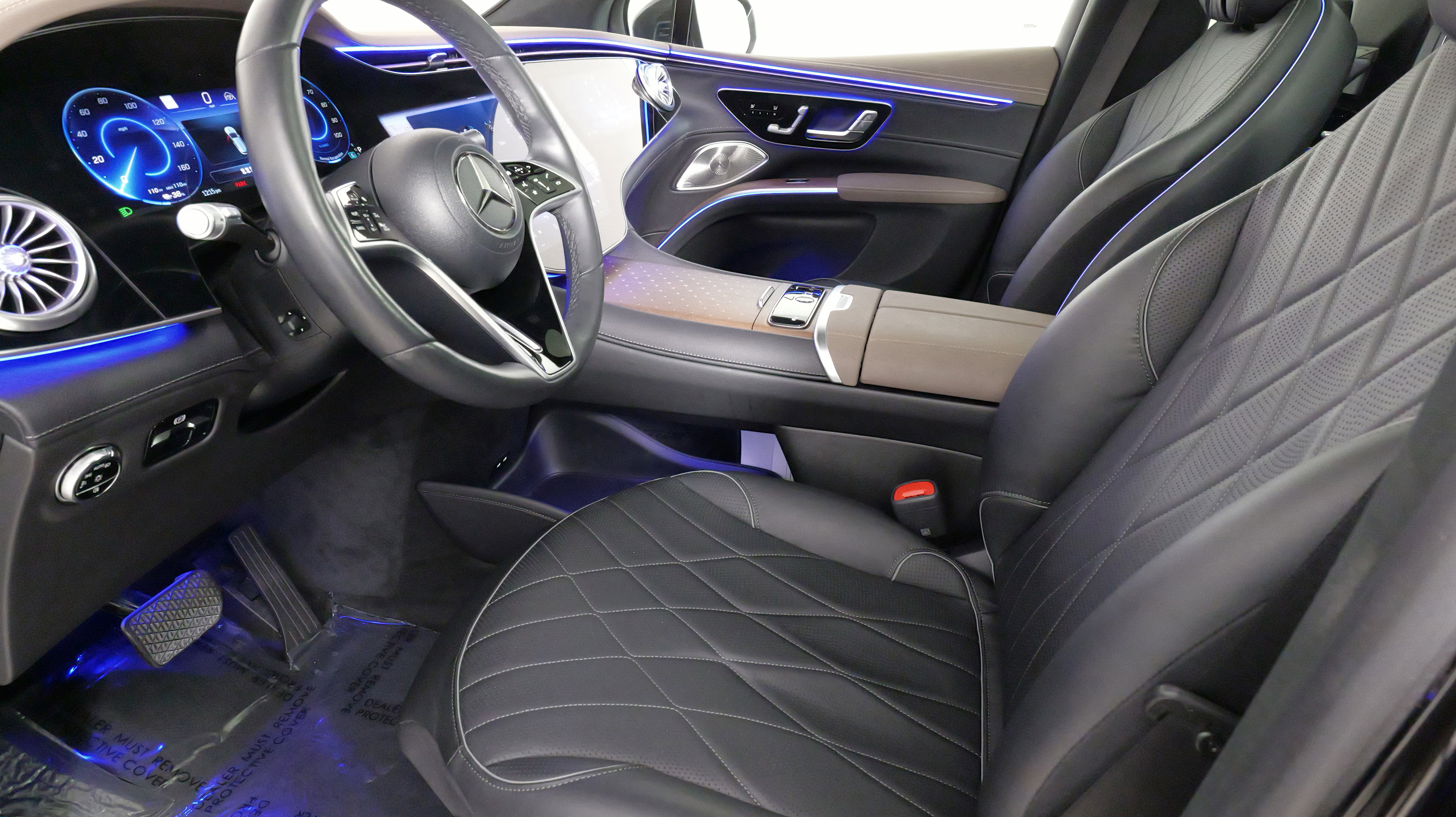 Used 2023 Mercedes-Benz EQS 580 4MATIC SUV image 29