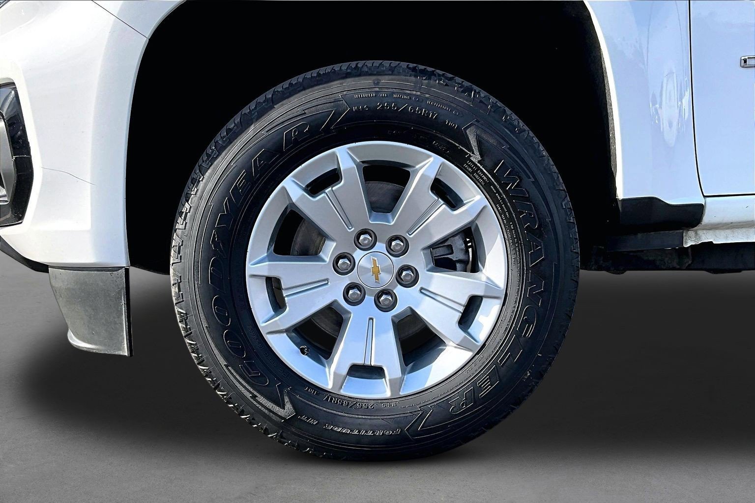 Used 2022 Chevrolet Colorado LT w/ Luxury Package RWD image 8