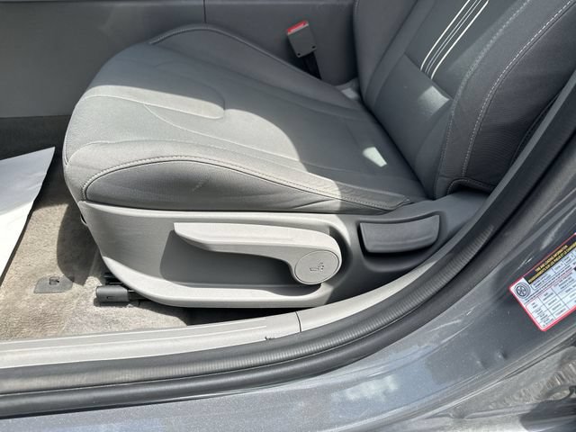 Used 2024 Hyundai Elantra SEL FWD image 16
