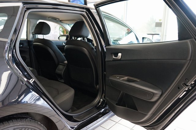 Used 2020 Kia Optima LX image 43