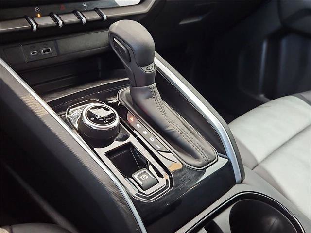 Used 2025 Chevrolet Colorado Trail Boss AWD/4WD image 10