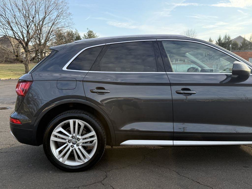 Used 2018 Audi Q5 2.0T Premium Plus AWD/4WD image 9