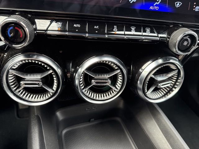 Used 2024 Chevrolet Blazer EV LT image 21