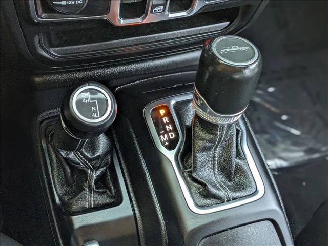 Used 2021 Jeep Gladiator Overland AWD/4WD image 11