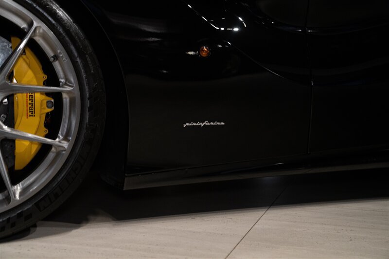 Used 2014 Ferrari F12 Berlinetta RWD image 13