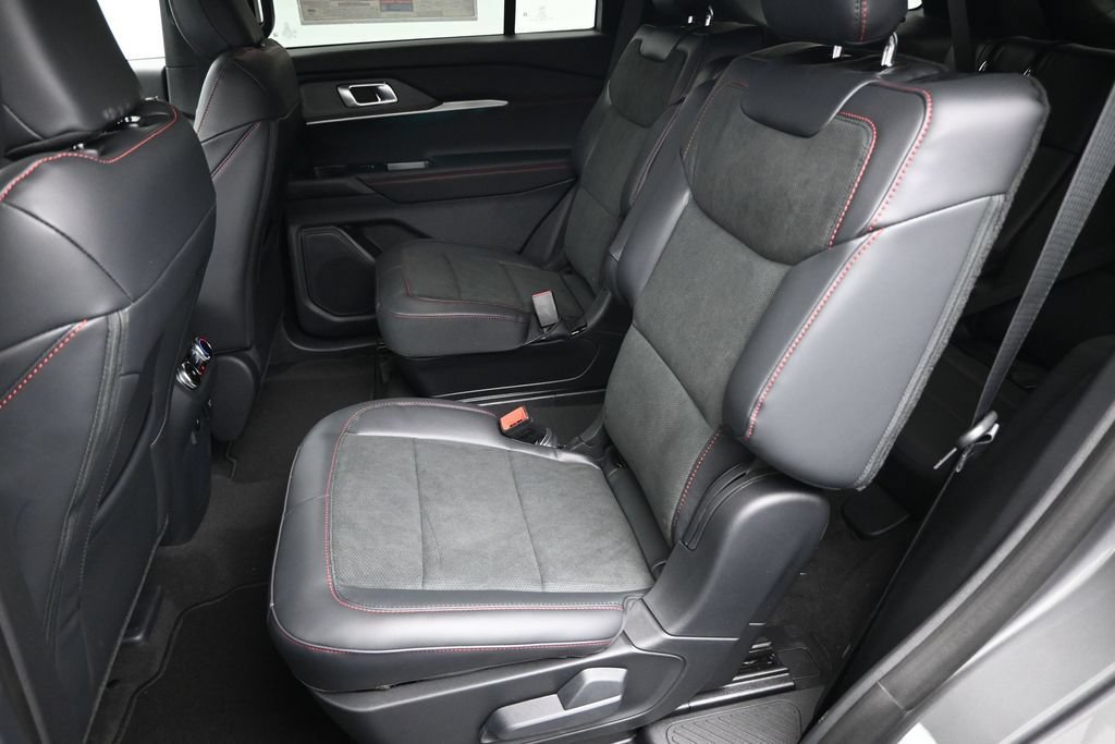 New 2026 Ford Explorer ST AWD/4WD image 19