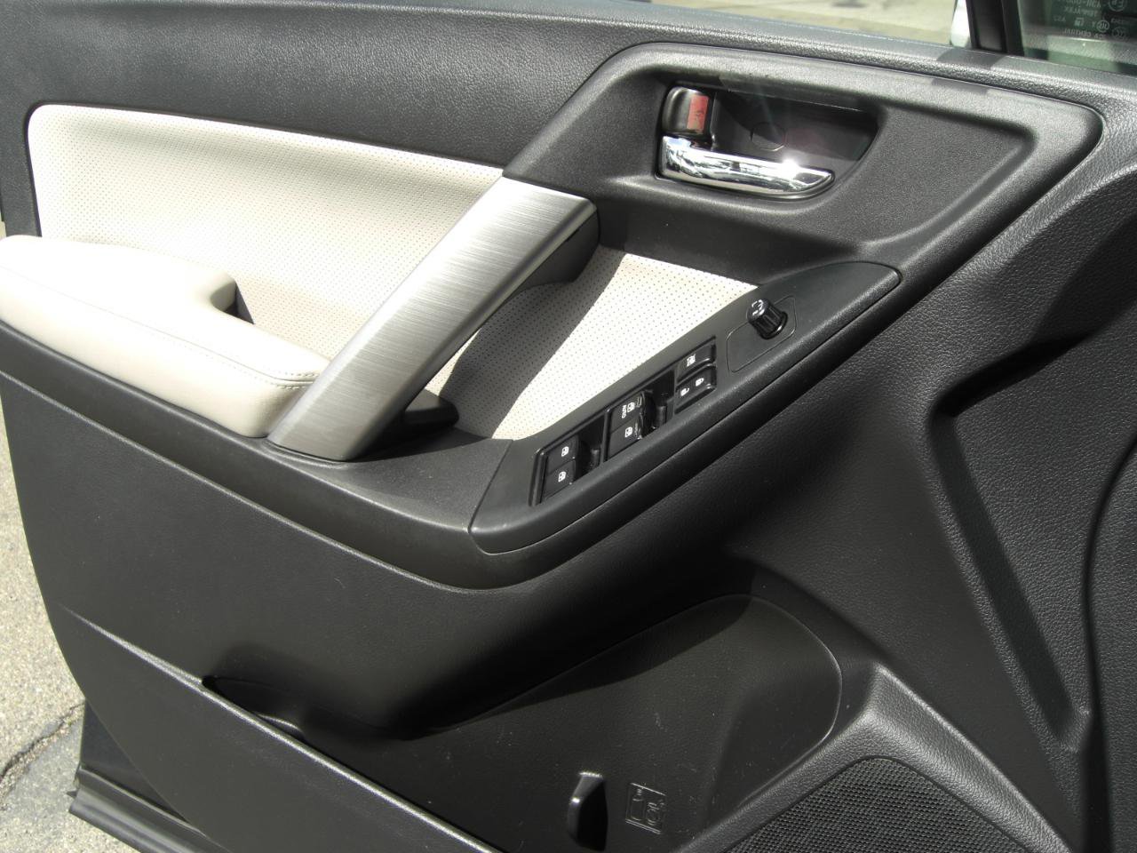 Used 2014 Subaru Forester 2.5i Touring w/ Popular Package #2 image 22