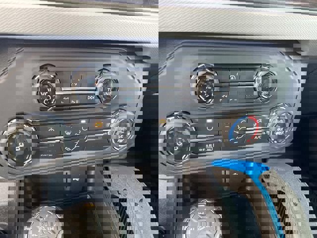 Used 2022 Ford Bronco Black Diamond image 25