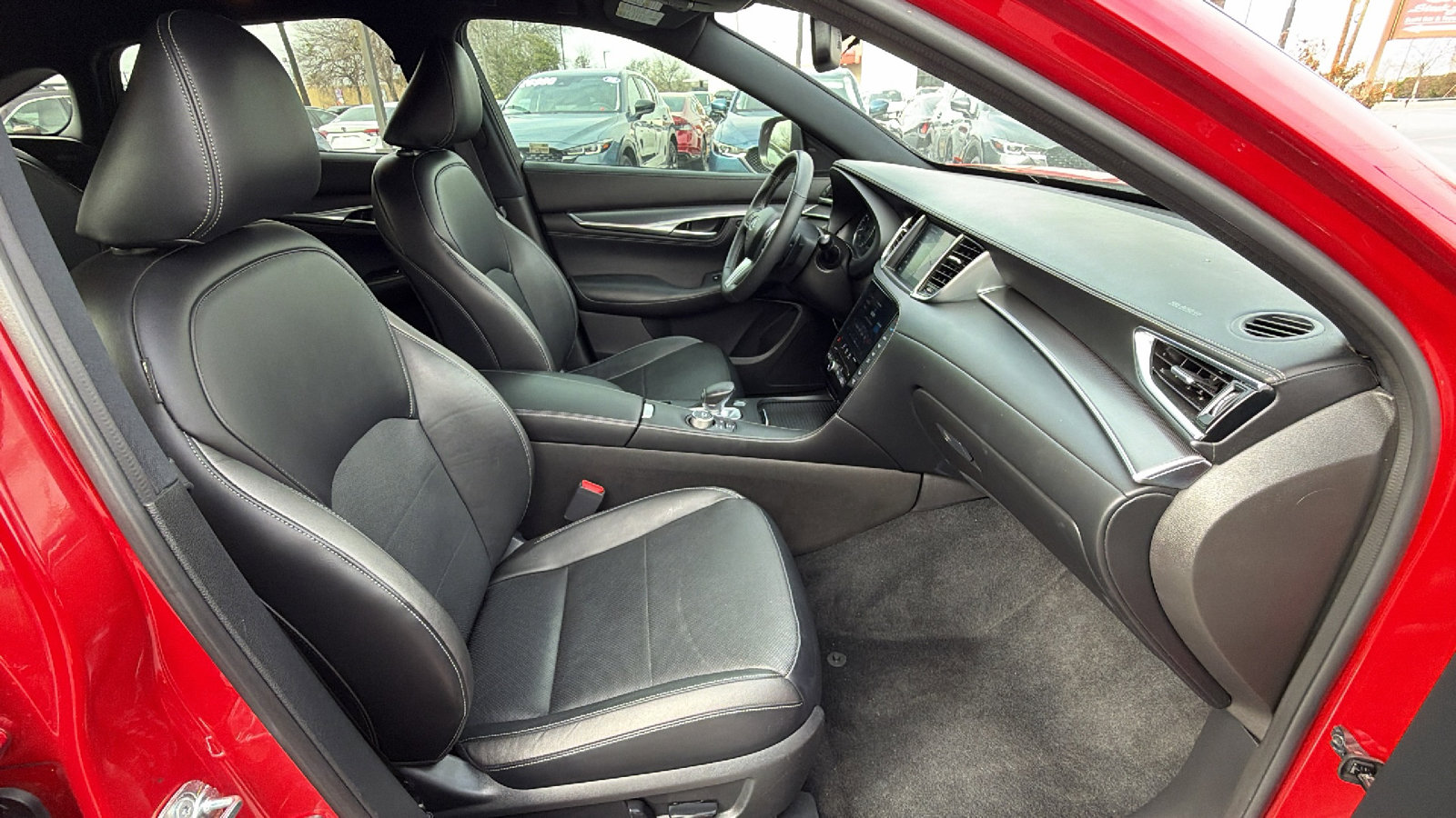 Used 2023 INFINITI QX55 Essential image 37