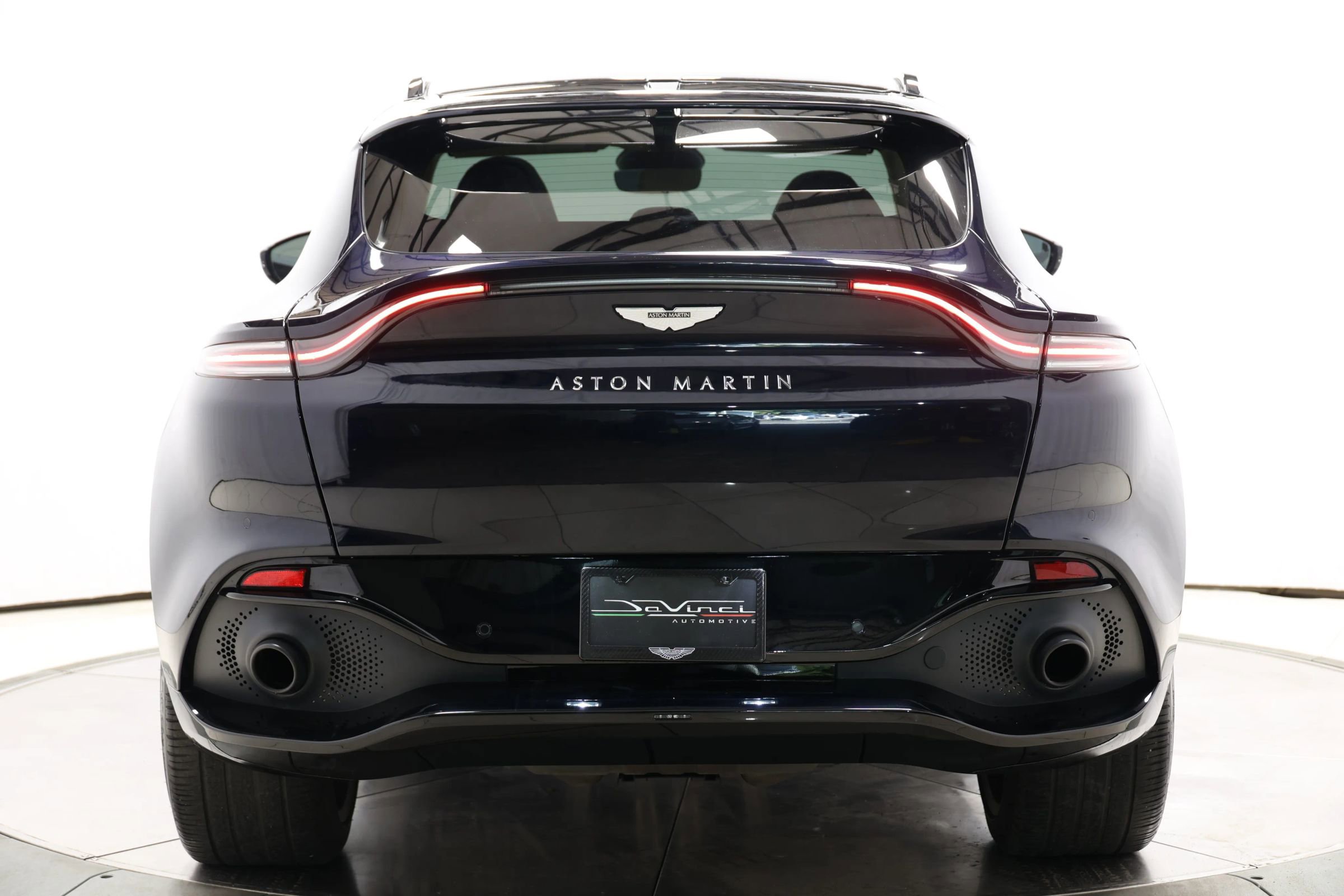 Used 2021 Aston Martin DBX image 64