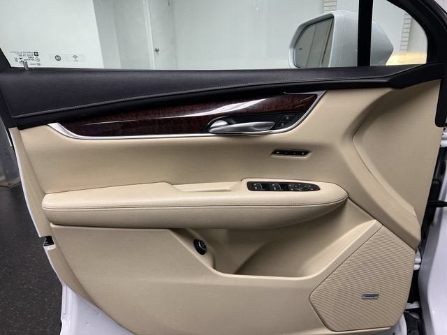 Certified 2019 Cadillac XT5 Luxury FWD image 22
