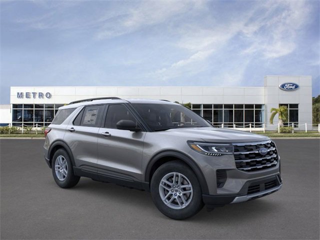 New 2026 Ford Explorer Active image 7